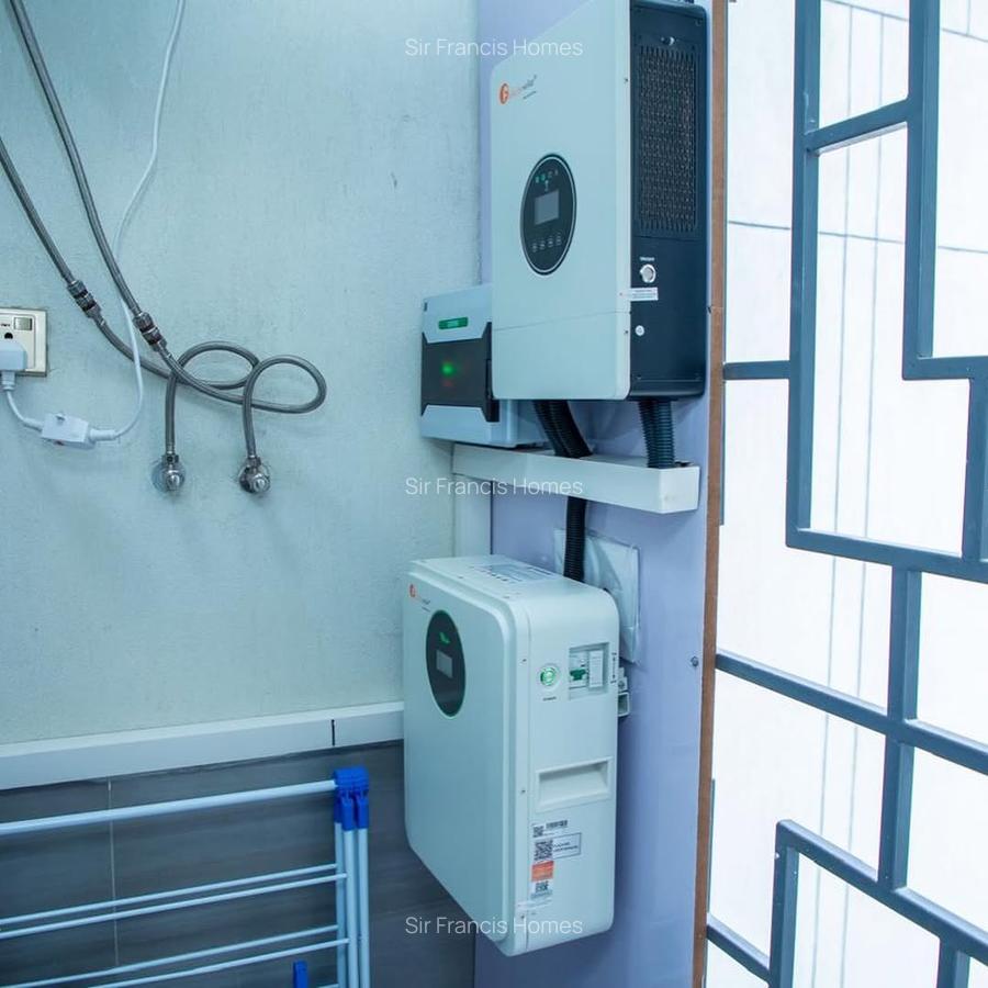 Serviced 2 Bed Apartment with En Suite in Riara Road - 5