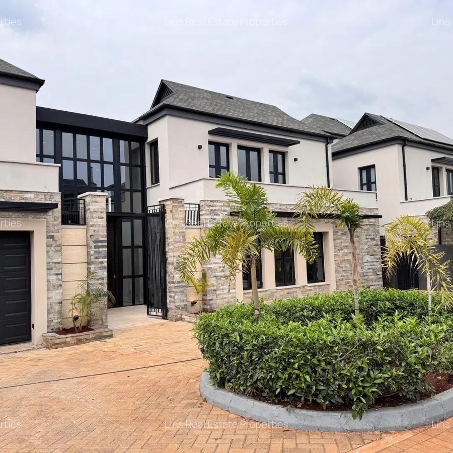 4 Bed Townhouse with En Suite in Runda - 2