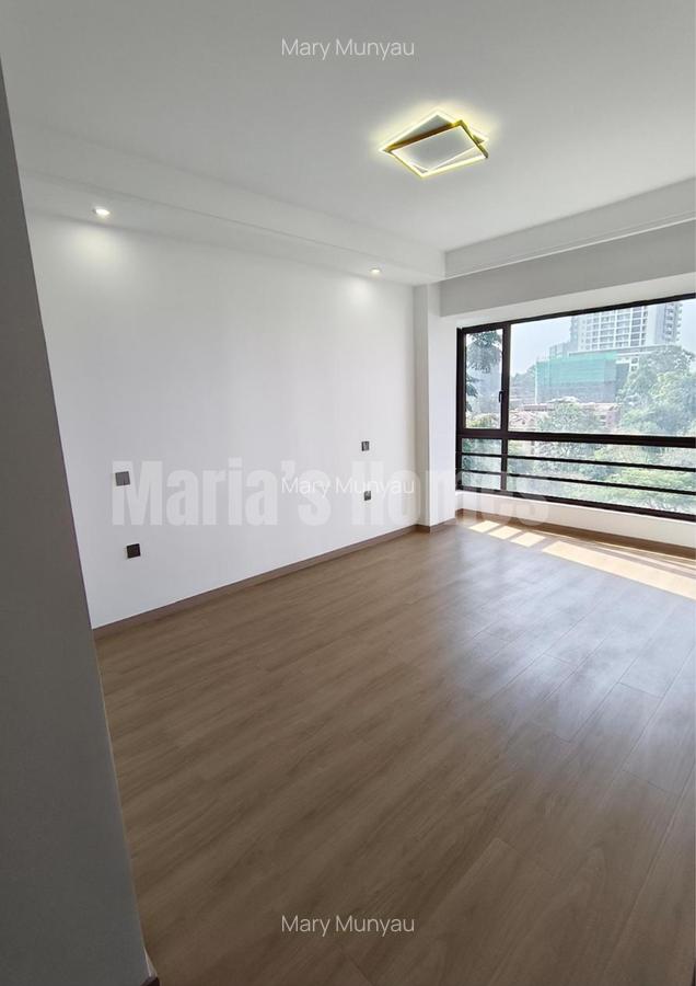 3 Bed Apartment with En Suite at Riverside Drive - 4