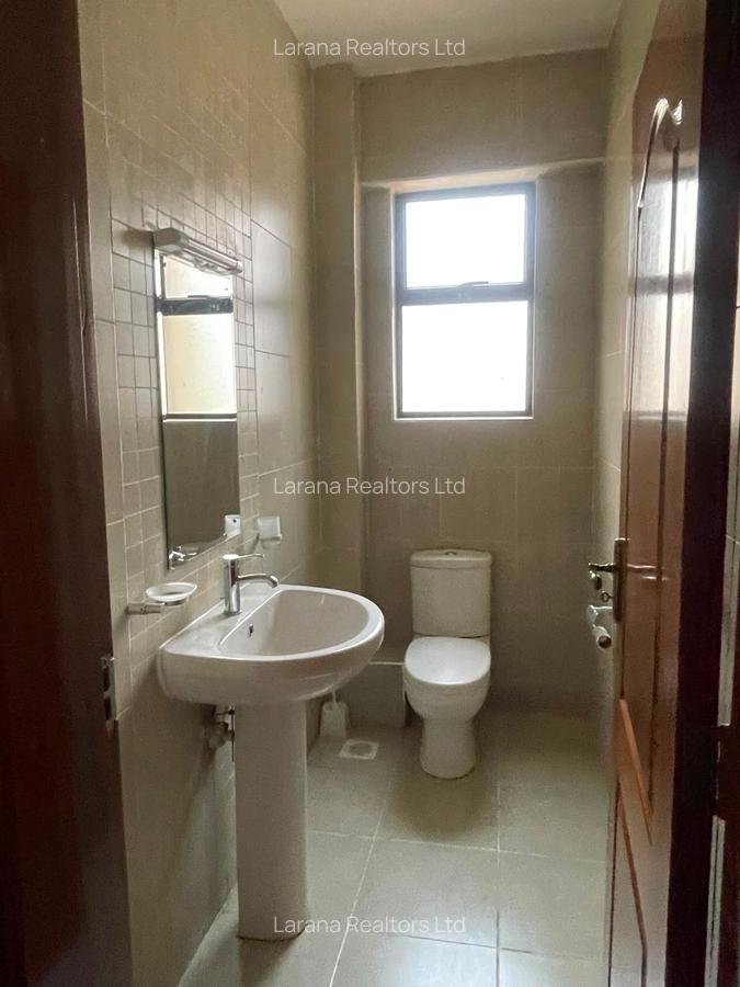 Furnished 2 Bed Apartment with En Suite at Dennis Pritt Rd - 15