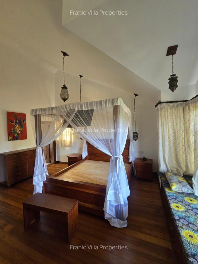 3 Bed House with En Suite at Spring Valley - 8