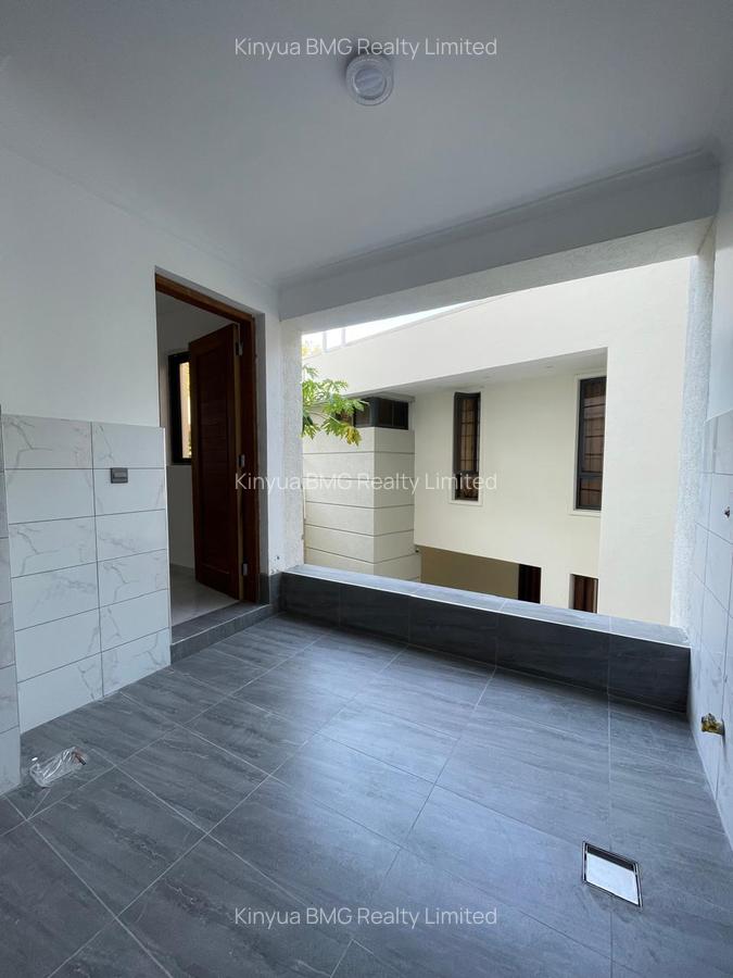 Serviced 3 Bed Apartment with En Suite in Nyali Area - 8