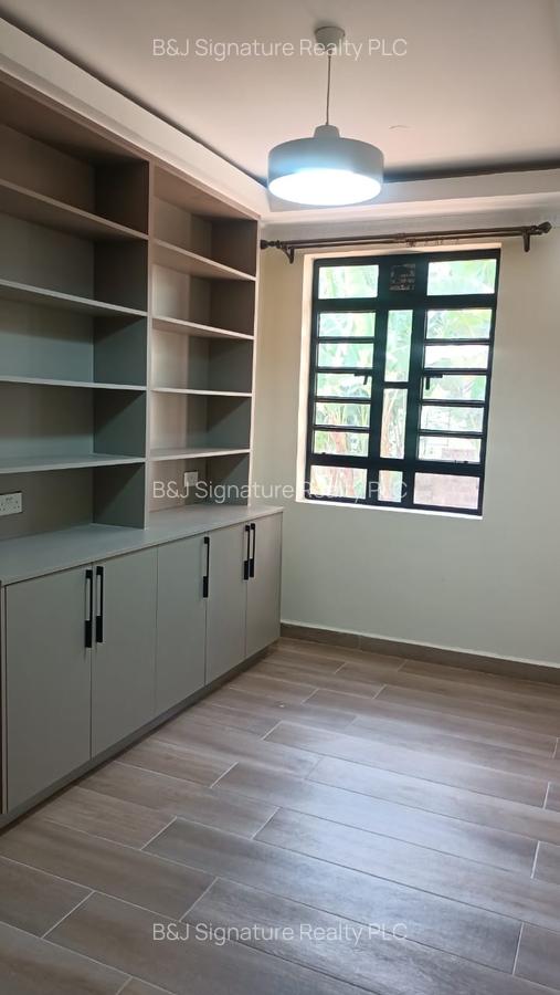 6 Bed House with En Suite in Kitisuru - 5