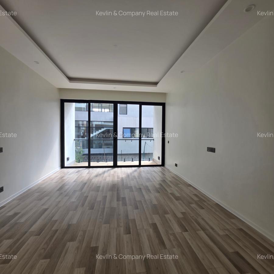 5 Bed Townhouse with En Suite in Lavington - 9