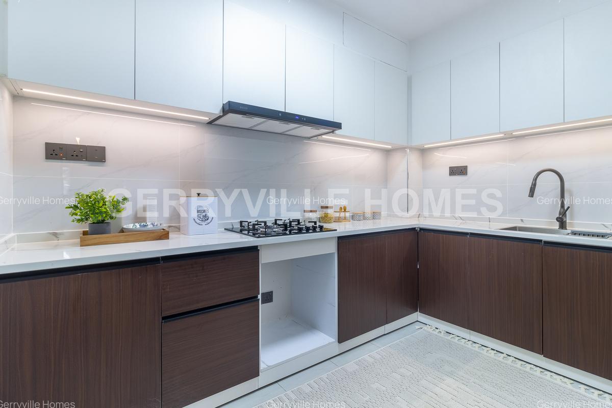 Serviced 2 Bed Apartment with En Suite in Westlands Area - 4
