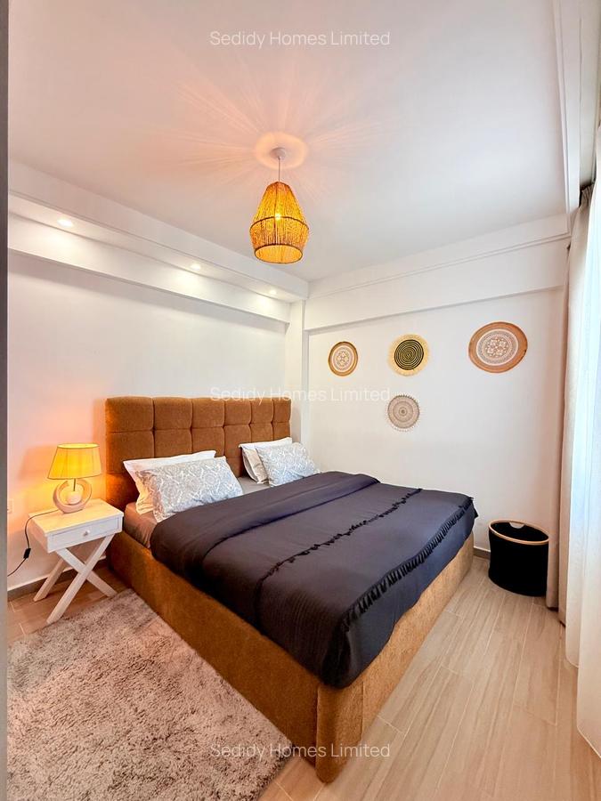 Serviced 2 Bed Apartment with En Suite in Riverside - 15