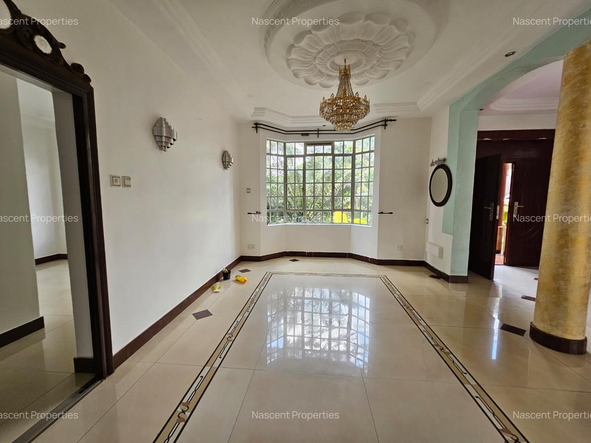 5 Bed House with En Suite in Nyari - 19