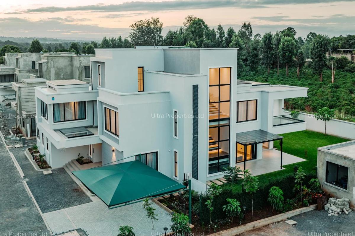 5 Bed Villa with En Suite in Runda - 3
