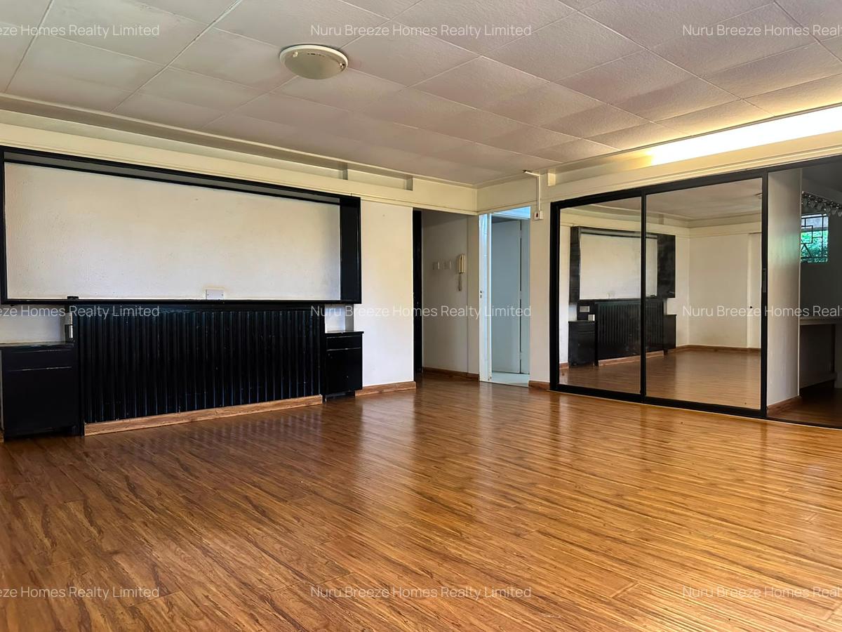 4 Bed House with En Suite in Kitisuru - 14
