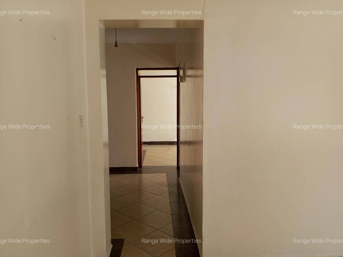 3 Bed Apartment with En Suite in Kilimani - 4