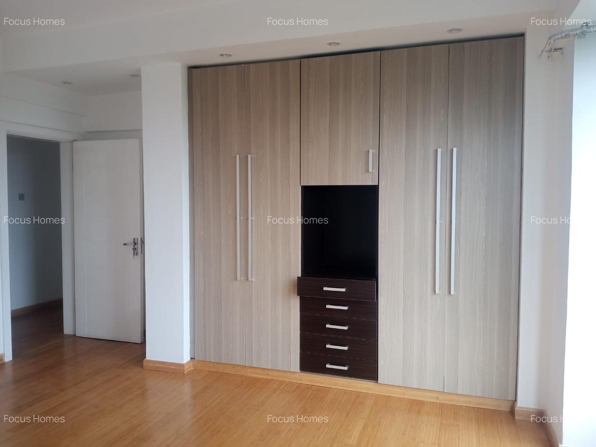 4 Bed Apartment with En Suite in Lavington - 8