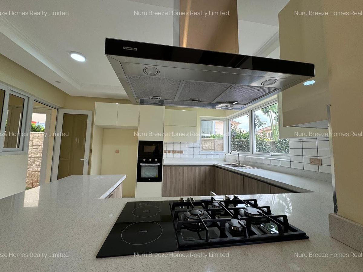4 Bed Townhouse with En Suite in Kiambu Road - 3