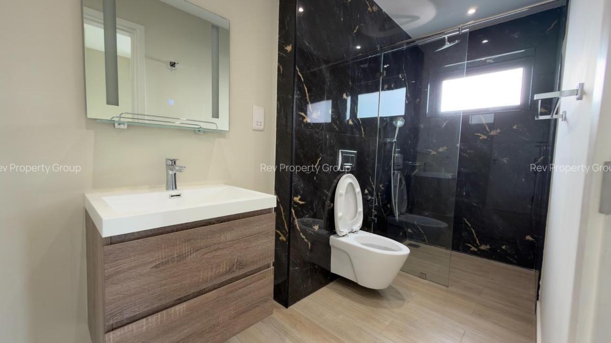 2 Bed Apartment with En Suite in Riverside - 8