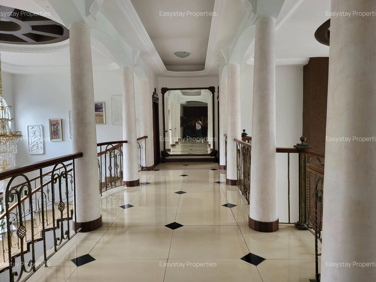 6 Bed House with En Suite in Nyari - 4