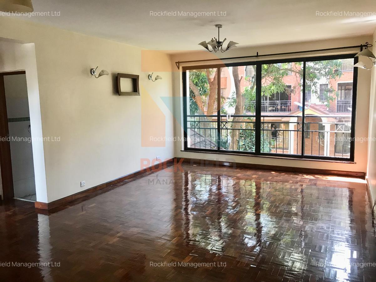 2 Bed Apartment with En Suite in Brookside - 11