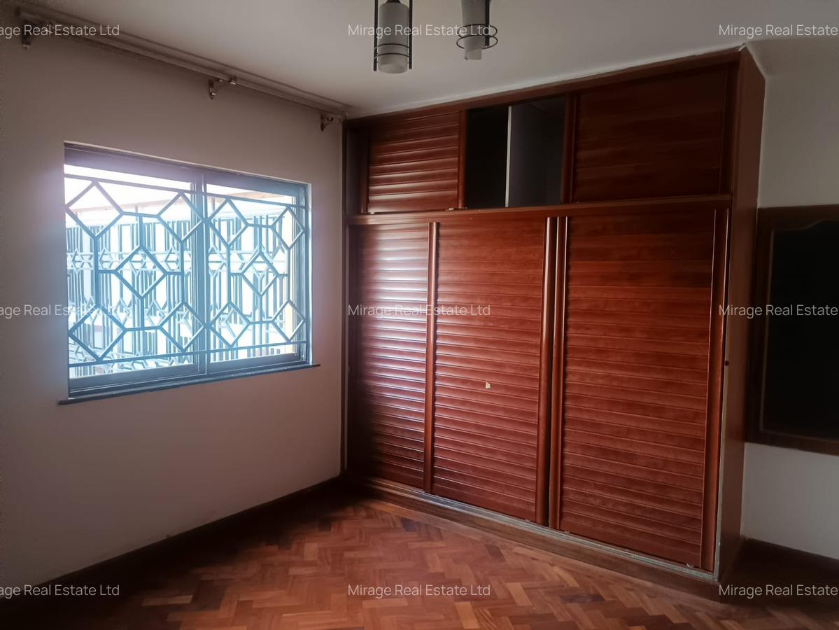 3 Bed Apartment with En Suite in Kileleshwa - 14