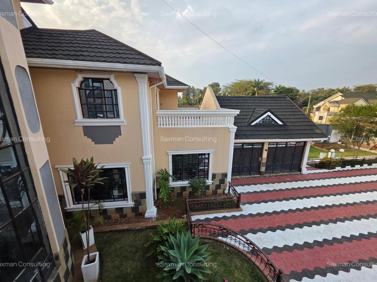 6 Bed House with En Suite in Runda - 14