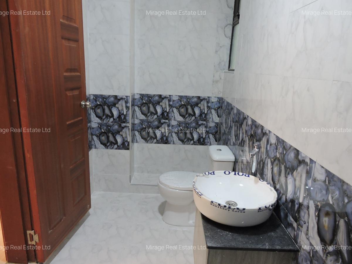 4 Bed Apartment with Gym in Parklands - 16