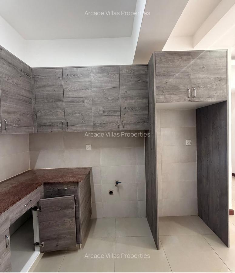 2 Bed Apartment with En Suite in Westlands Area - 6