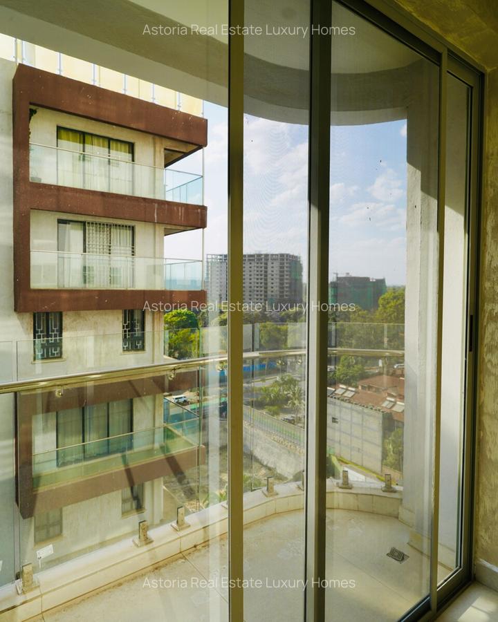 4 Bed Apartment with En Suite at 2026-510 4 Bed C Ren - 9