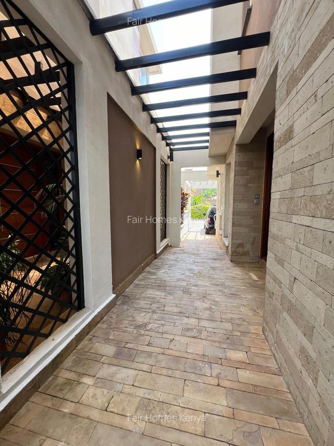 4 Bed Townhouse with En Suite at Kabasiran Avenue - 6