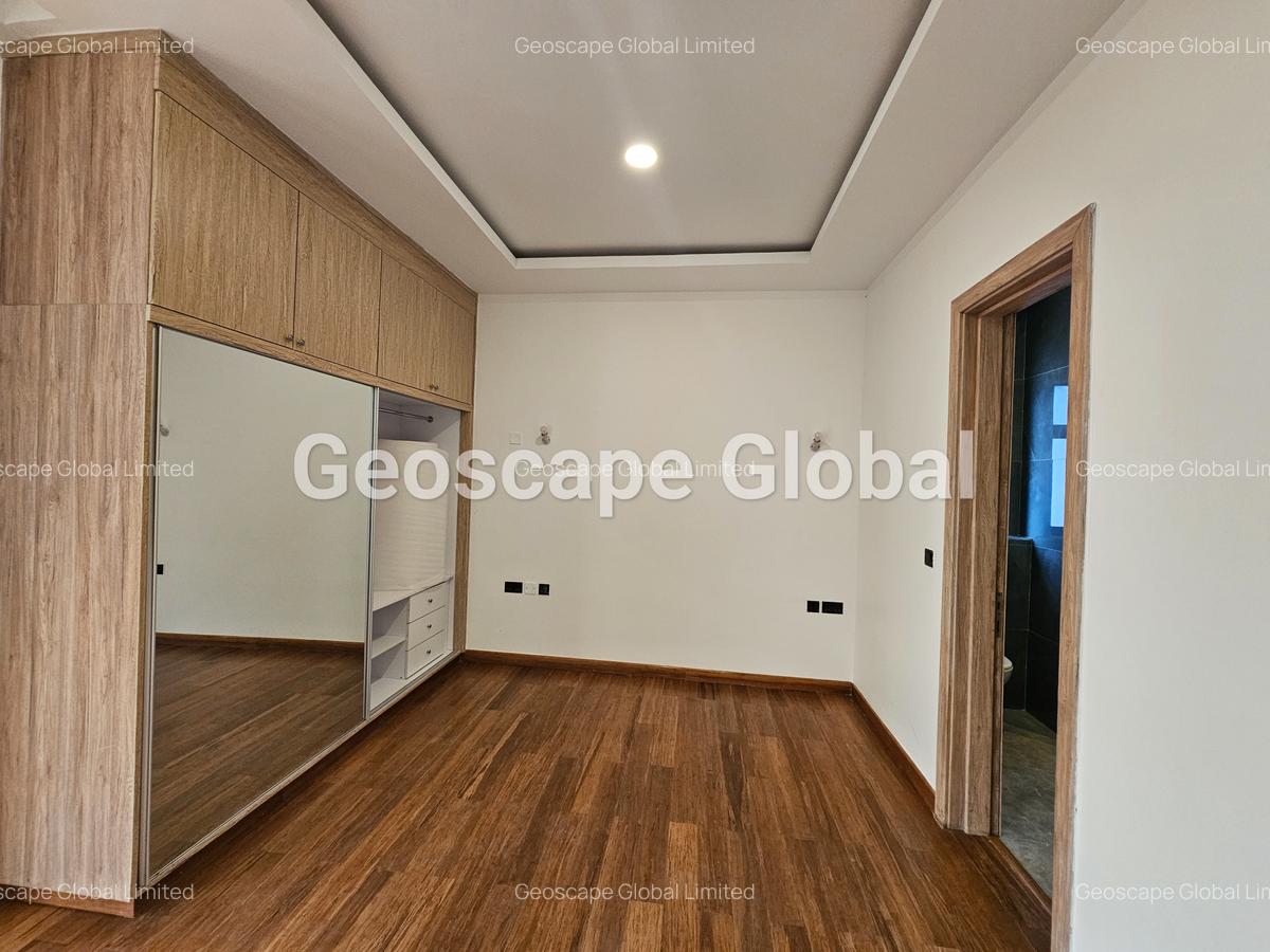 4 Bed Apartment with En Suite in Spring Valley - 5