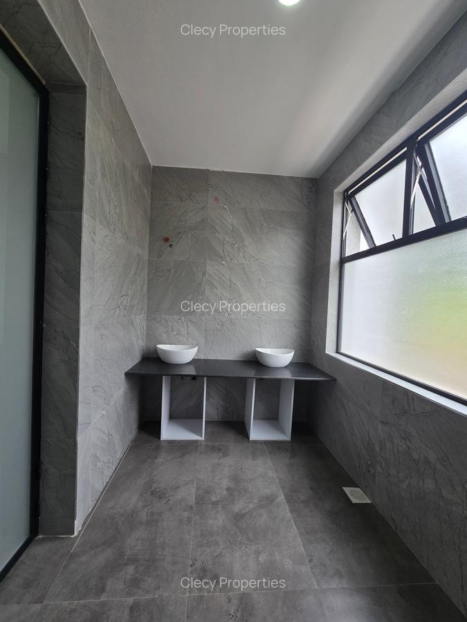 5 Bed Villa with En Suite at Utawala - 15