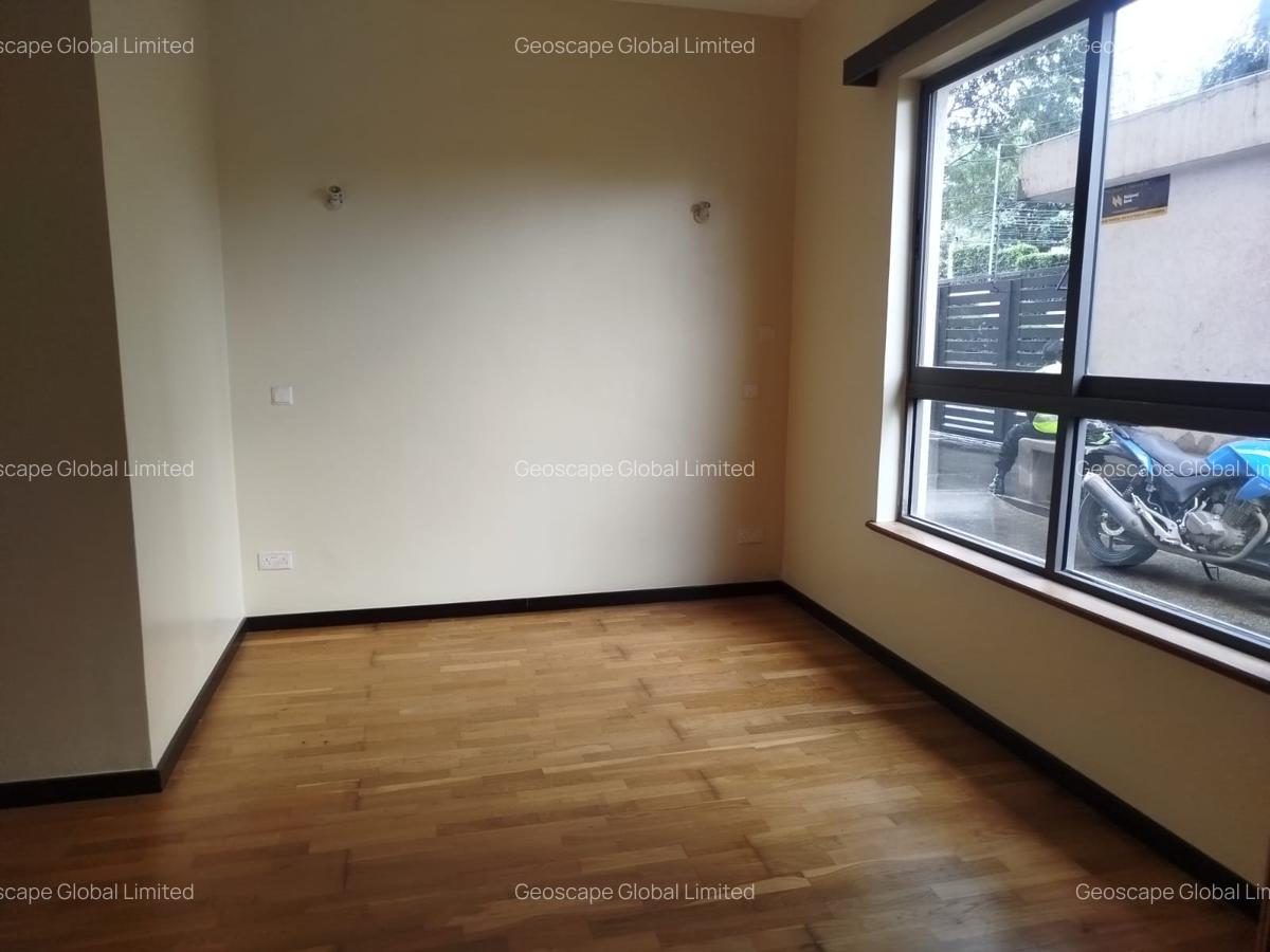 3 Bed Apartment with En Suite in General Mathenge - 8
