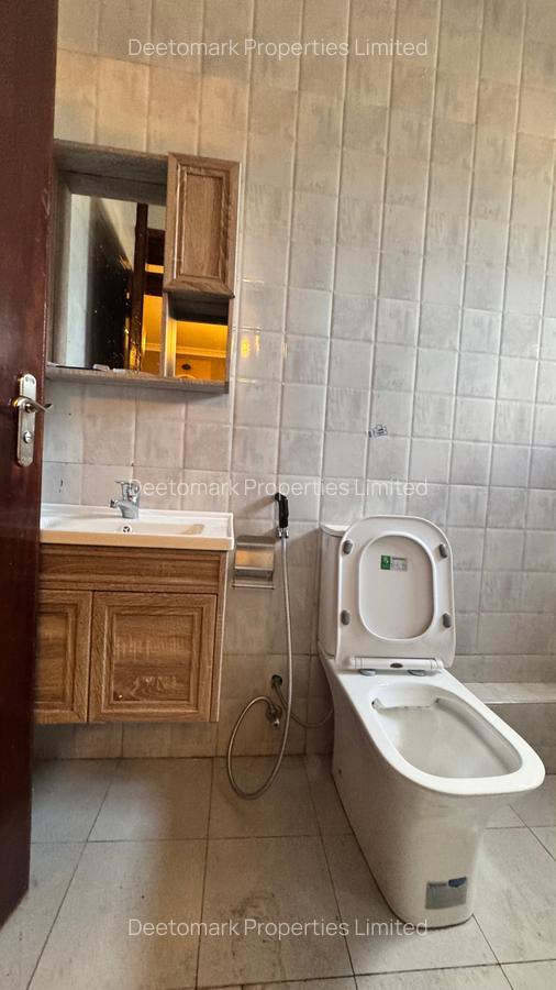 3 Bed Apartment with En Suite at Mbagathi Way - 11