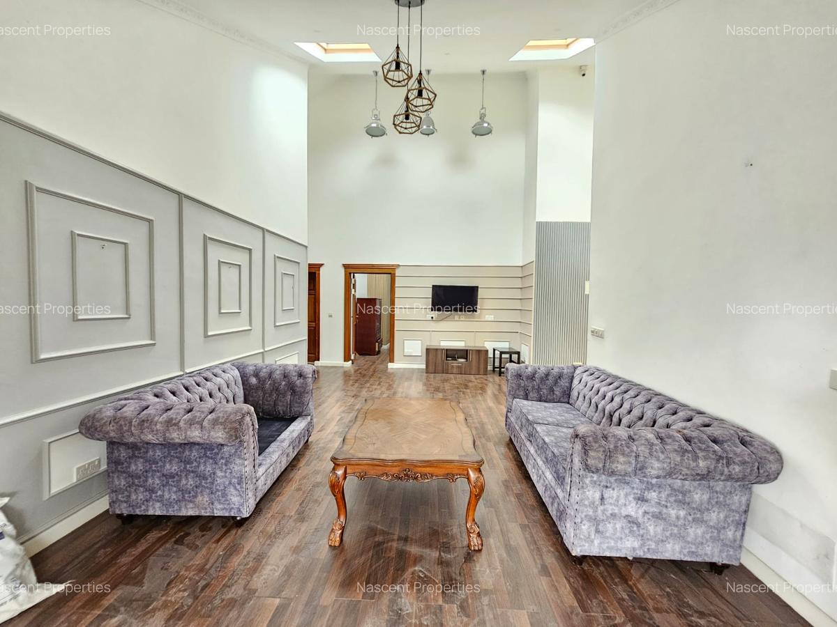 6 Bed House with En Suite in Runda - 16