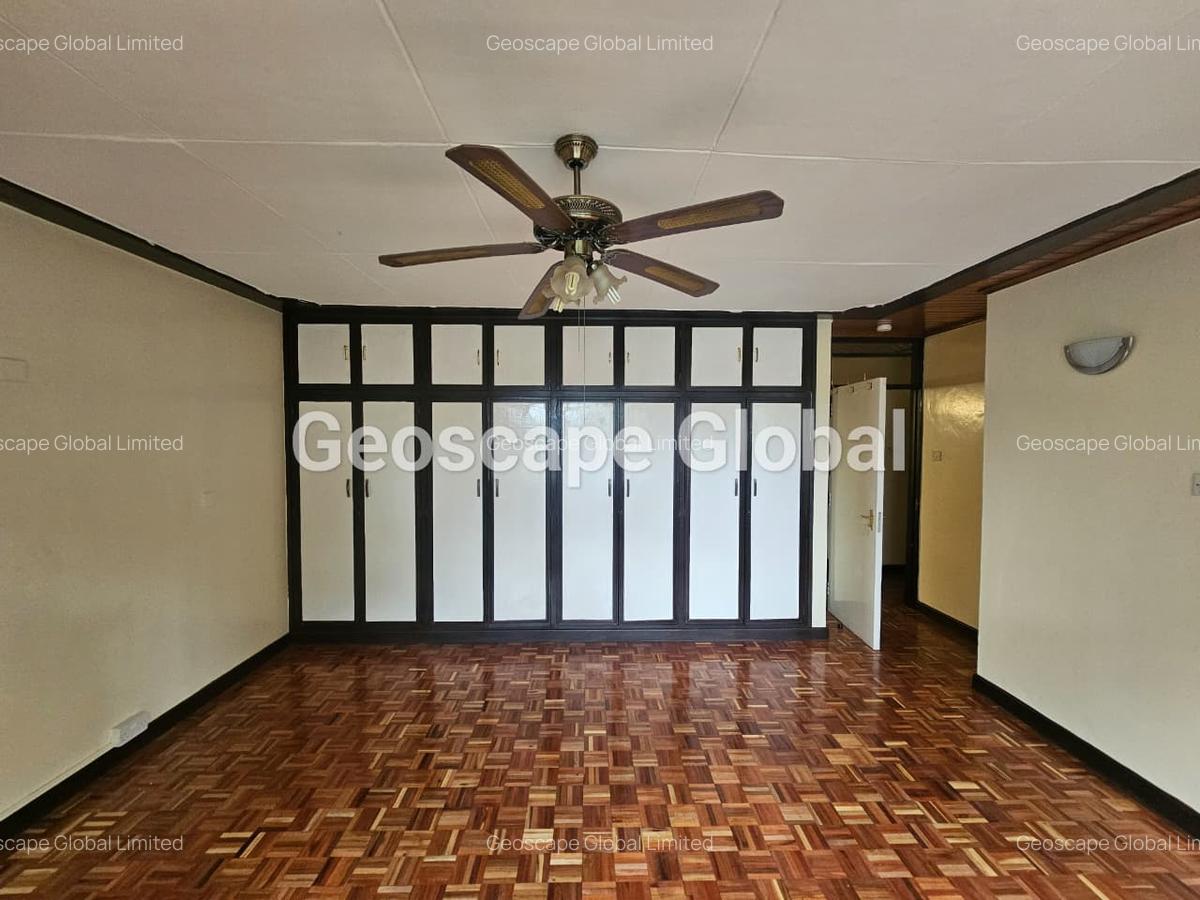 3 Bed Apartment with En Suite in Spring Valley - 2