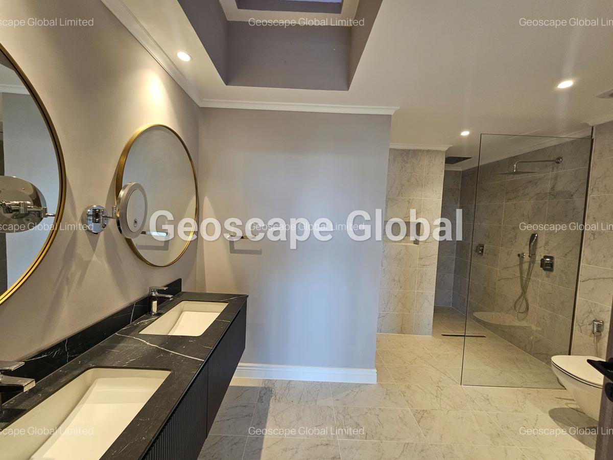 4 Bed House with En Suite in Runda - 8