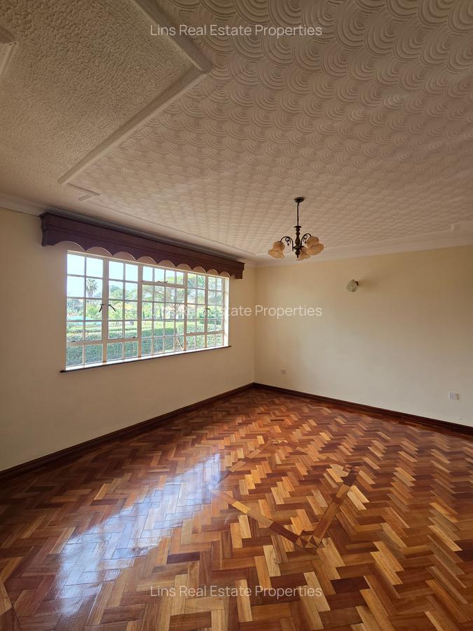 5 Bed House with En Suite in Runda - 6