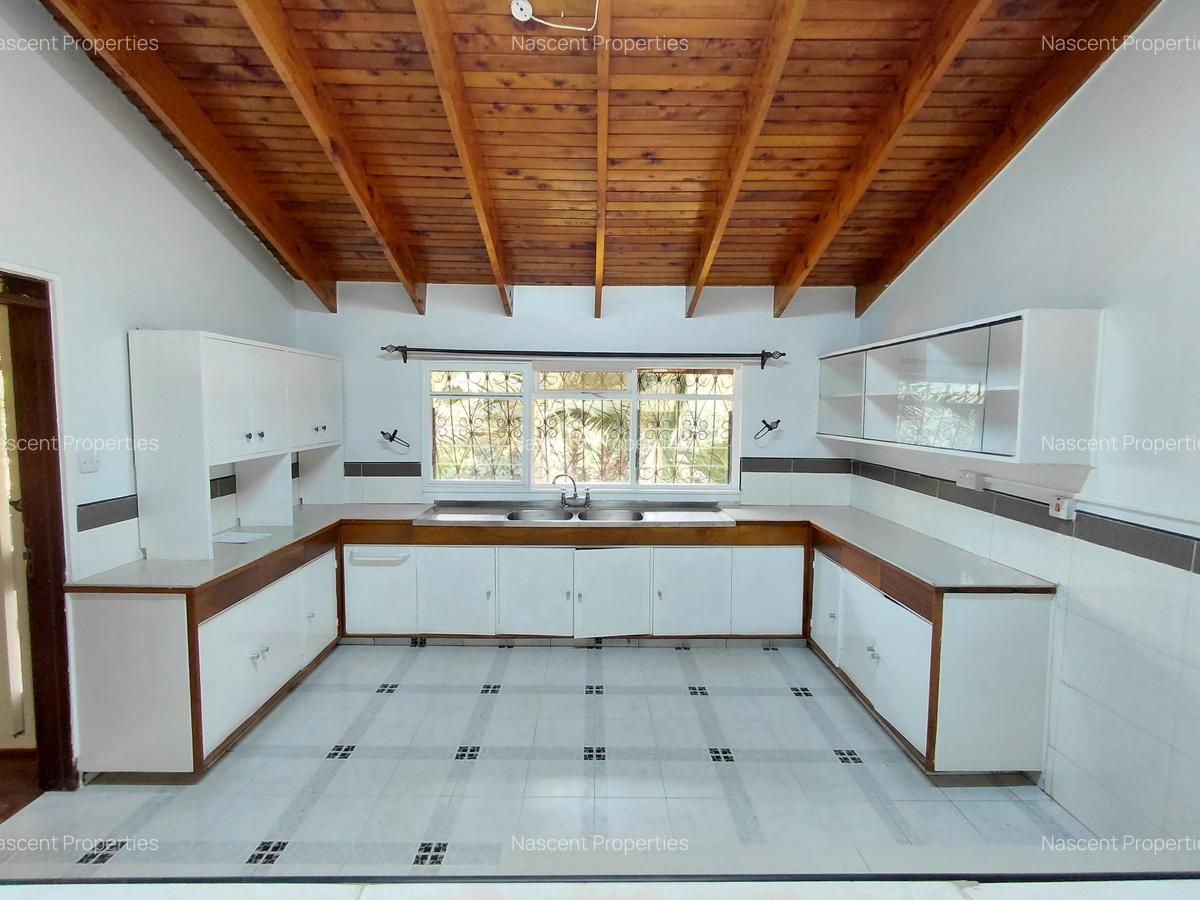 5 Bed House with En Suite in Kitisuru - 16