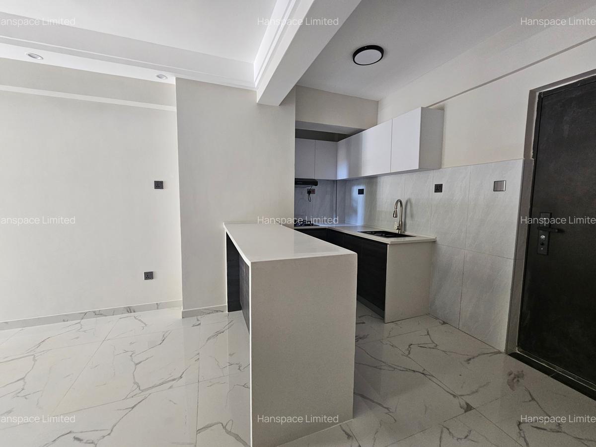 1 Bed Apartment with Gym in Kilimani - 5