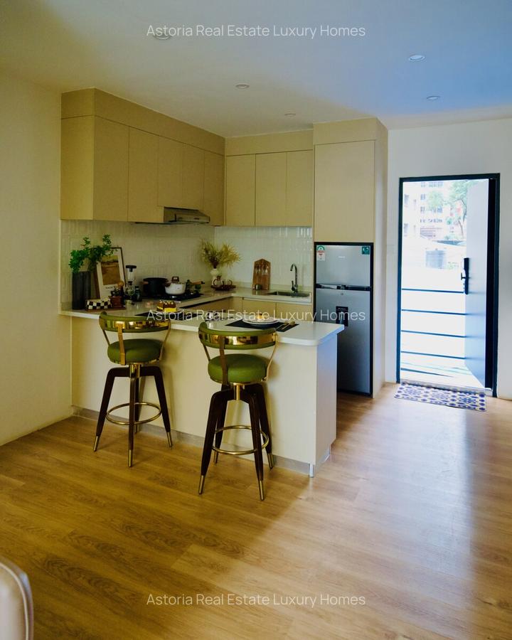 3 Bed Apartment with En Suite at 2026-234 - 3