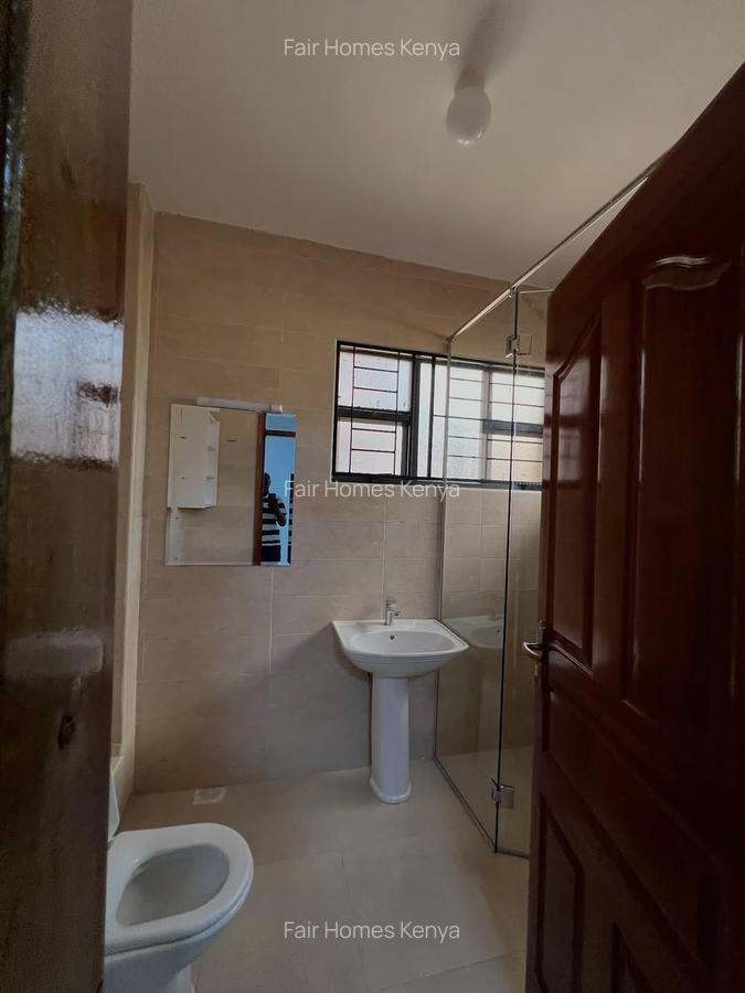 6 Bed Townhouse with En Suite at Kabasiran Avenue - 7