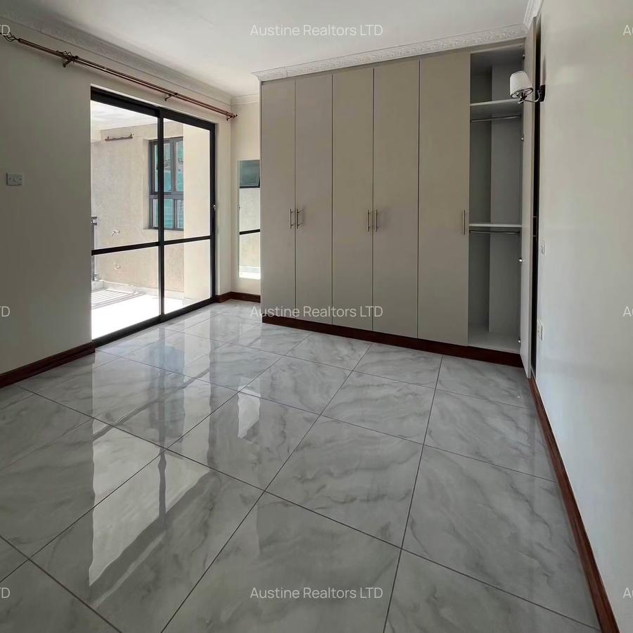 2 Bed Apartment with En Suite at School Lane - 9