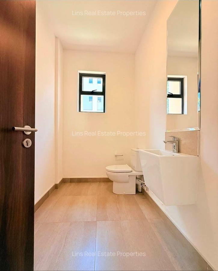 Serviced 4 Bed Apartment with En Suite in Gigiri - 4