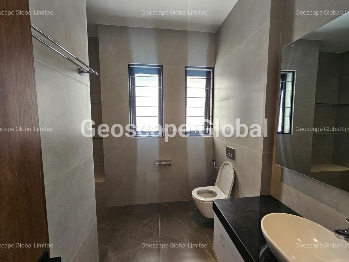 4 Bed Townhouse with En Suite in Loresho - 7