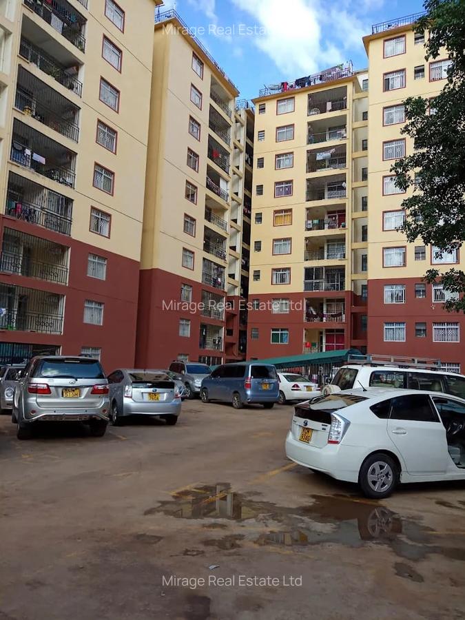 2 Bed Apartment with Swimming Pool in Kilimani - 1