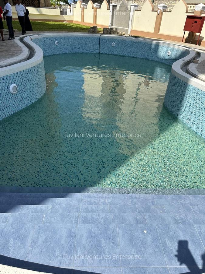 Serviced 4 Bed Apartment with En Suite at Nyali Mombasa - 12