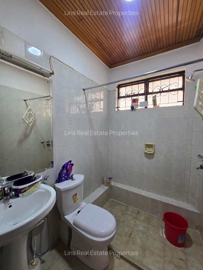 4 Bed Townhouse with En Suite in Spring Valley - 16