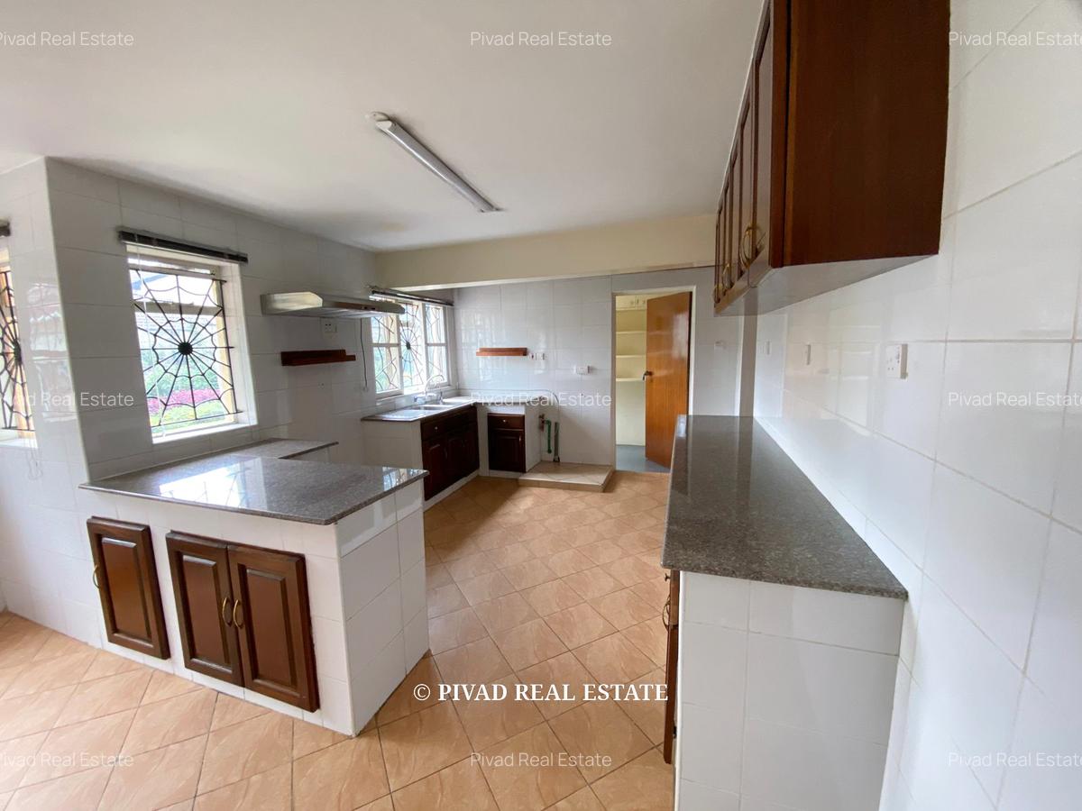 5 Bed House with Garden in Runda - 7