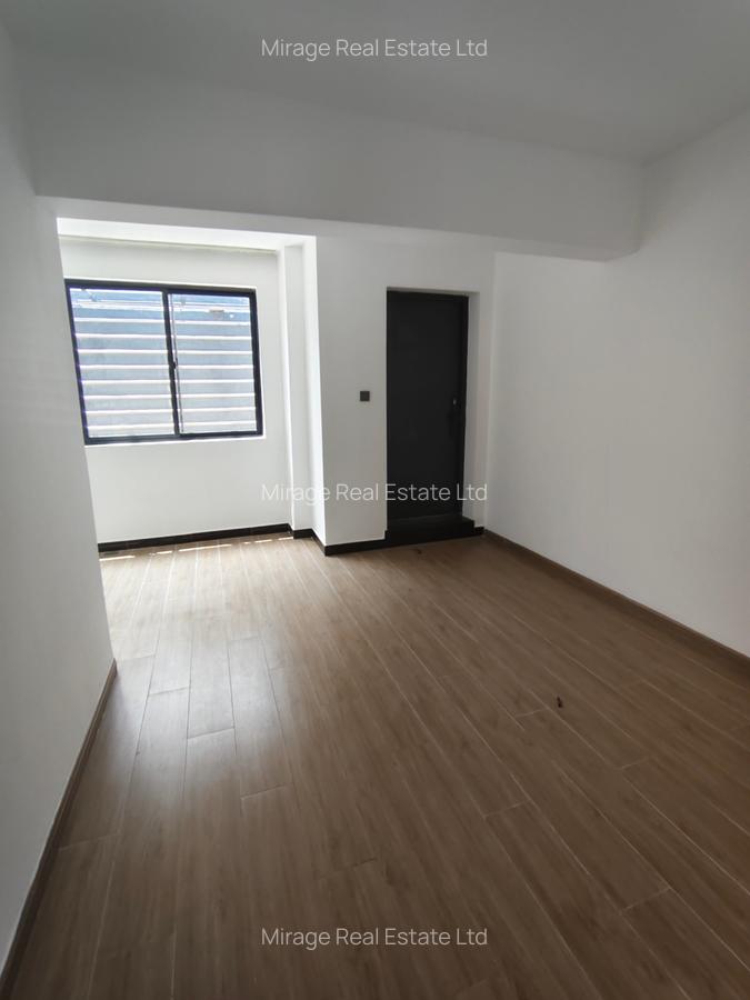 5 Bed Apartment with Swimming Pool in Kilimani - 13