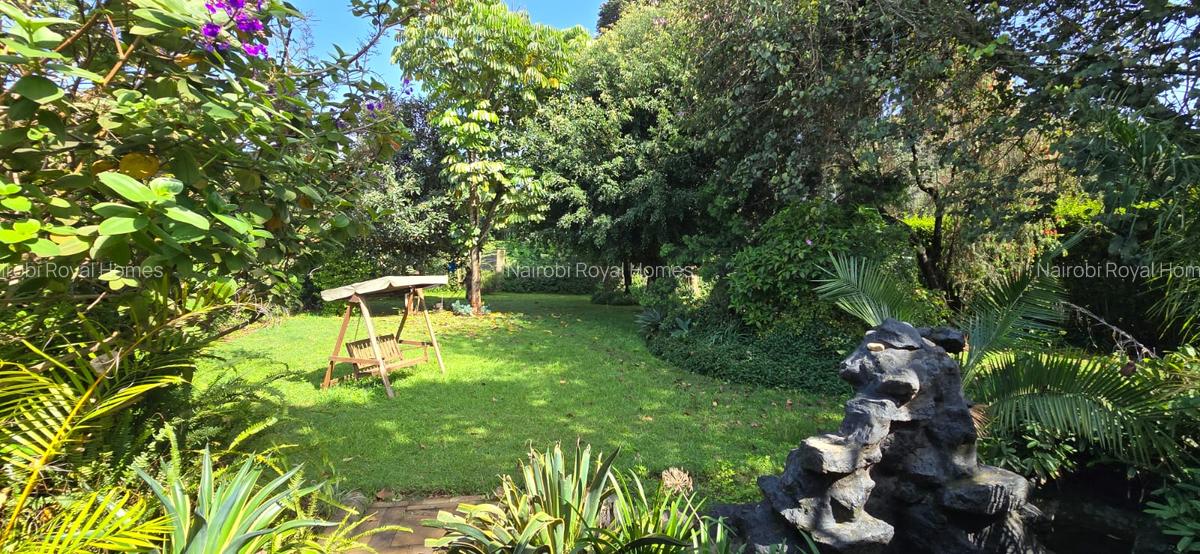 4 Bed House with En Suite at Loresho Road - 3