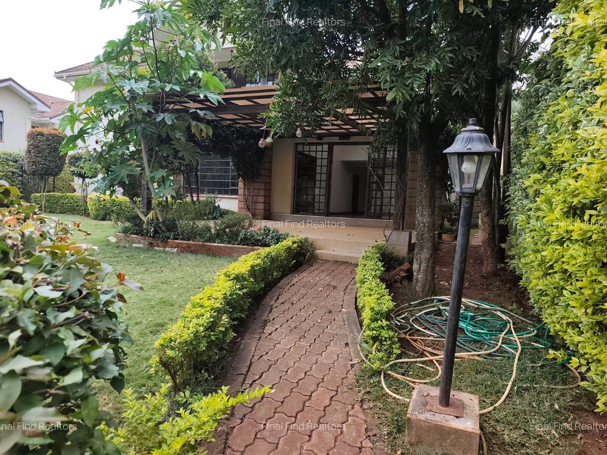 5 Bed Townhouse with Backup Generator in Kitisuru - 18