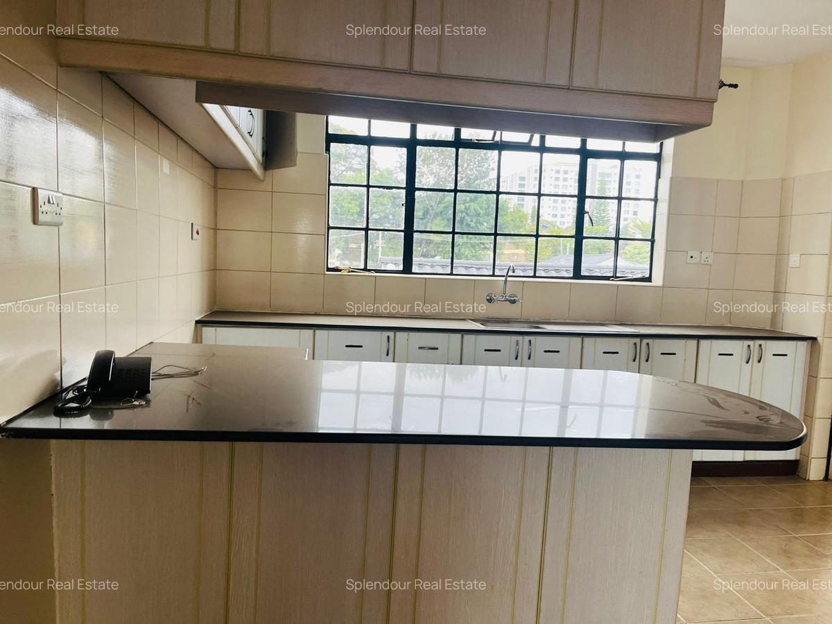 2 Bed Apartment with En Suite in Lavington - 11