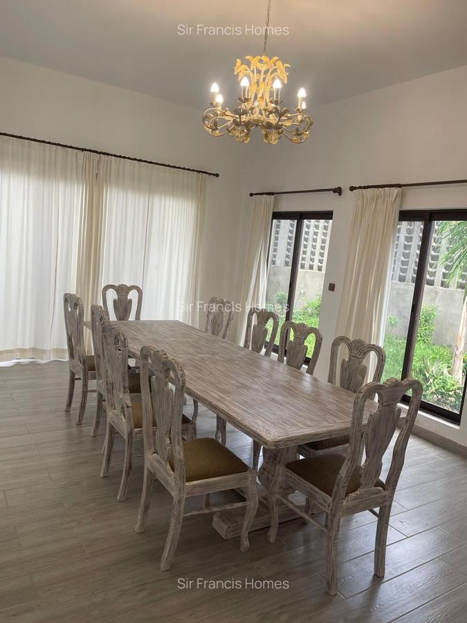 Serviced 6 Bed Apartment with En Suite at Watamu Beach - 13