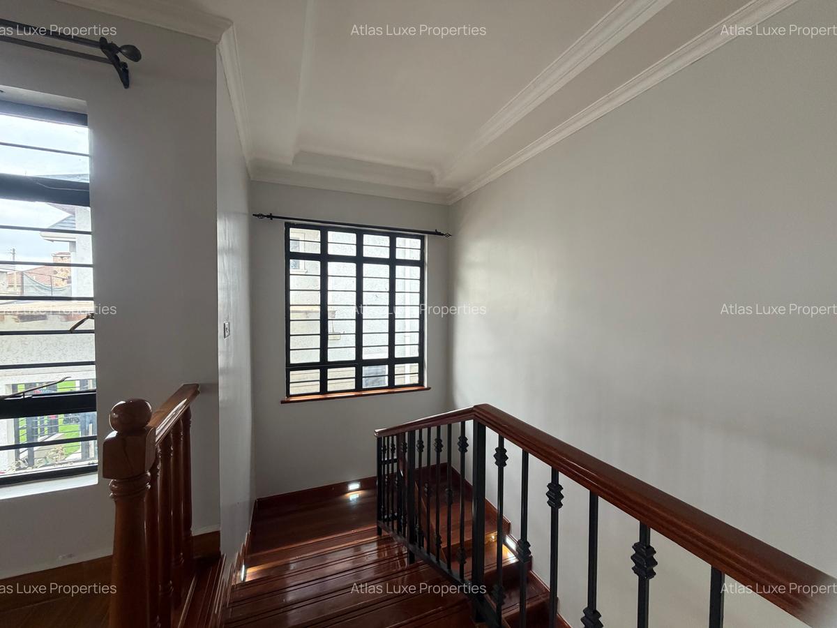 4 Bed Villa with En Suite at Paradise - 8
